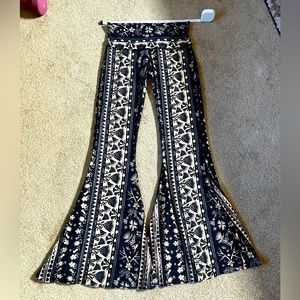 Beautiful GUC Teeki Moon Flower Bells - Small *Please See Measurements*